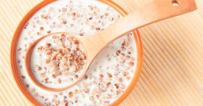 Buchweizen auf Kefir